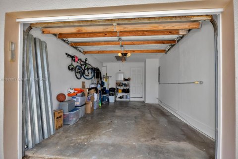 Купить виллу или дом в Хомстед, Флорида 2 спальни, 108.79м2, № 2048261 - фото 12