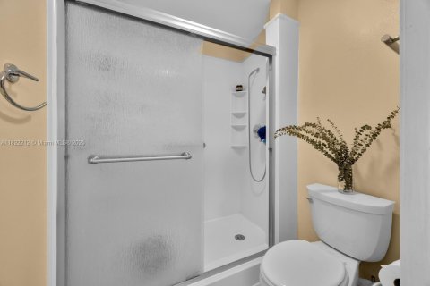 Купить виллу или дом в Хомстед, Флорида 2 спальни, 108.79м2, № 2048261 - фото 6