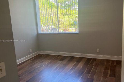 Купить кондоминиум в Плантация, Флорида 2 спальни, 89.65м2, № 1988953 - фото 6