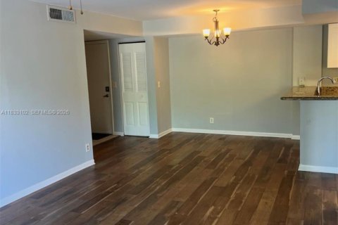 Condo in Plantation, Florida, 2 bedrooms  № 1988953 - photo 10