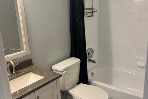 Купить кондоминиум в Плантация, Флорида 2 спальни, 89.65м2, № 1988953 - фото 4