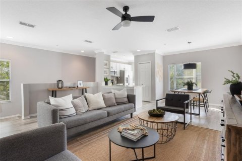 Adosado en venta en Winter Springs, Florida, 2 dormitorios, 104.89 m2 № 1904107 - foto 2