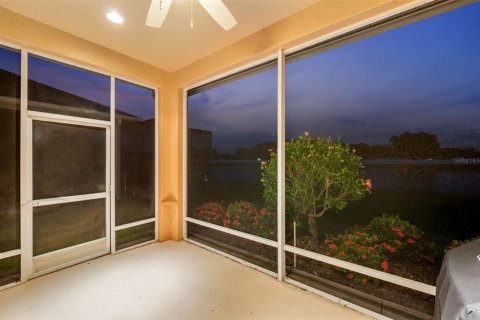 Casa en venta en Land O' Lakes, Florida, 2 dormitorios, 156.91 m2 № 1918253 - foto 6