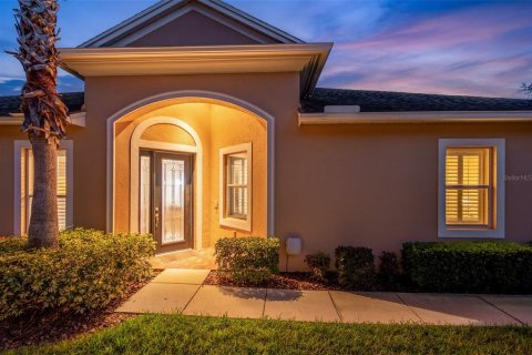 Casa en venta en Land O' Lakes, Florida, 2 dormitorios, 156.91 m2 № 1918253 - foto 1
