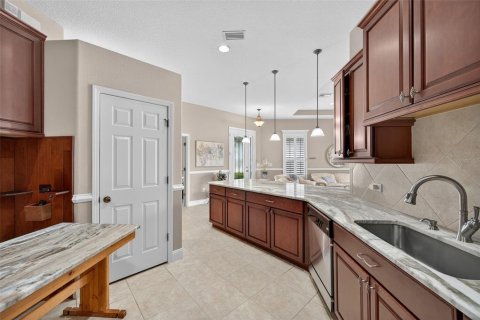 Casa en venta en Land O' Lakes, Florida, 2 dormitorios, 156.91 m2 № 1918253 - foto 25