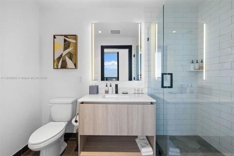 Снять в аренду кондоминиум в Майами, Флорида 3 спальни, 105.44м2, № 1934049 - фото 19