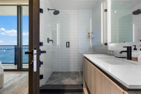 Снять в аренду кондоминиум в Майами, Флорида 3 спальни, 105.44м2, № 1934049 - фото 27