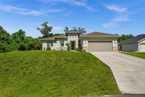House in North Port, Florida 3 bedrooms, 179.21 sq.m. № 2220372