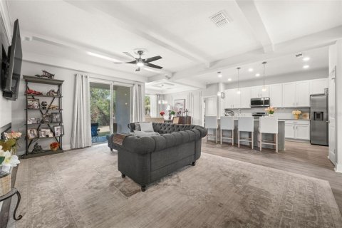 House in North Port, Florida 3 bedrooms, 179.21 sq.m. № 2220372 - photo 9