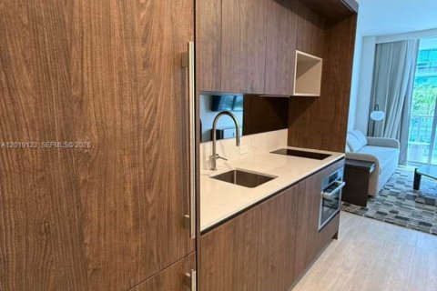 Copropriété à louer à Miami, Floride: 1 chambre, 58.34 m2 № 2154727 - photo 2