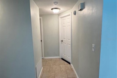 House in Port Richey, Florida 3 bedrooms, 137.87 sq.m. № 1906840 - photo 7
