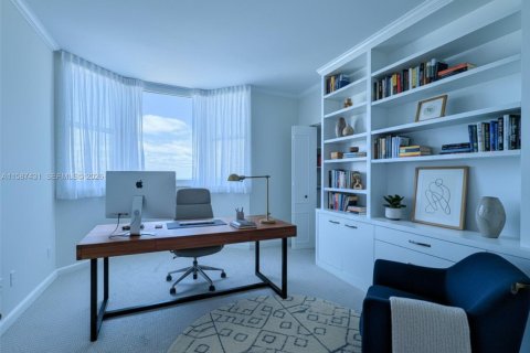 Condo in Miami Beach, Florida, 3 bedrooms  № 2059694 - photo 21