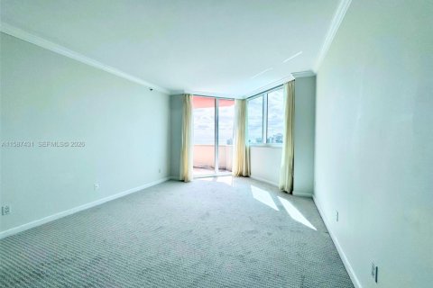 Condo in Miami Beach, Florida, 3 bedrooms  № 2059694 - photo 30