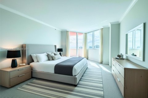 Condo in Miami Beach, Florida, 3 bedrooms  № 2059694 - photo 19