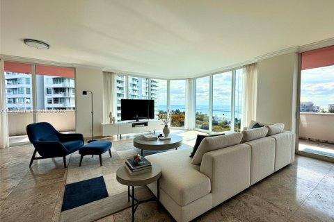 Condo in Miami Beach, Florida, 3 bedrooms  № 2059694 - photo 14
