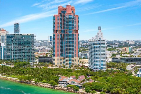 Condo in Miami Beach, Florida, 3 bedrooms  № 2059694 - photo 2