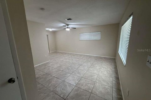 House in Port Charlotte, Florida 2 bedrooms, 82.5 sq.m. № 2150466 - photo 7