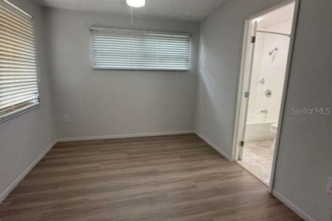 House in Port Charlotte, Florida 2 bedrooms, 82.5 sq.m. № 2150466 - photo 20
