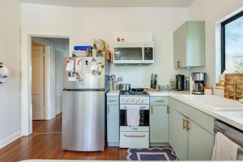 Casa en venta en Saint Petersburg, Florida, 4 dormitorios, 205.13 m2 № 1759615 - foto 24
