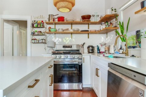 Casa en venta en Saint Petersburg, Florida, 4 dormitorios, 205.13 m2 № 1759615 - foto 16