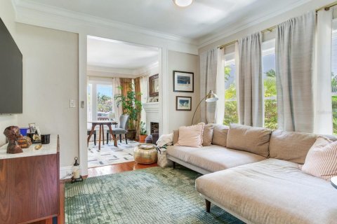 Casa en venta en Saint Petersburg, Florida, 4 dormitorios, 205.13 m2 № 1759615 - foto 10