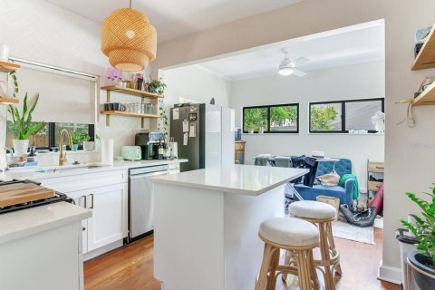 Casa en venta en Saint Petersburg, Florida, 4 dormitorios, 205.13 m2 № 1759615 - foto 11