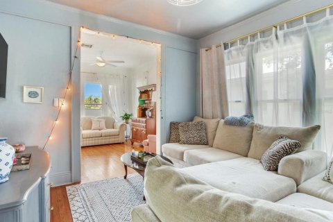 Casa en venta en Saint Petersburg, Florida, 4 dormitorios, 205.13 m2 № 1759615 - foto 25