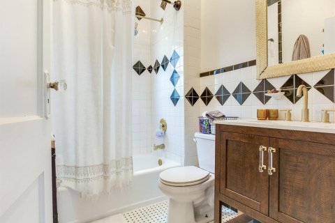 Casa en venta en Saint Petersburg, Florida, 4 dormitorios, 205.13 m2 № 1759615 - foto 17