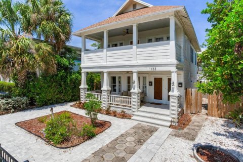 Casa en venta en Saint Petersburg, Florida, 4 dormitorios, 205.13 m2 № 1759615 - foto 2