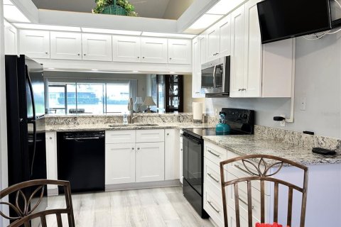 Casa en alquiler en Sarasota, Florida, 3 dormitorios, 141.03 m2 № 1090702 - foto 10