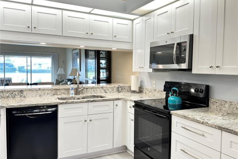 Casa en alquiler en Sarasota, Florida, 3 dormitorios, 141.03 m2 № 1090702 - foto 9