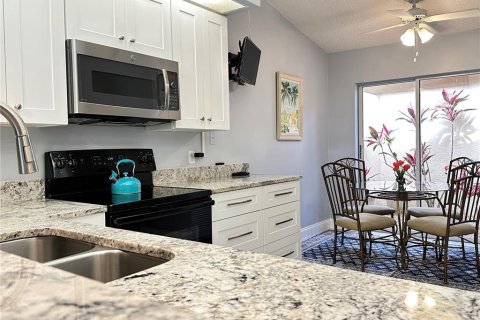 Casa en alquiler en Sarasota, Florida, 3 dormitorios, 141.03 m2 № 1090702 - foto 12