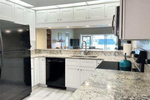 Casa en alquiler en Sarasota, Florida, 3 dormitorios, 141.03 m2 № 1090702 - foto 11
