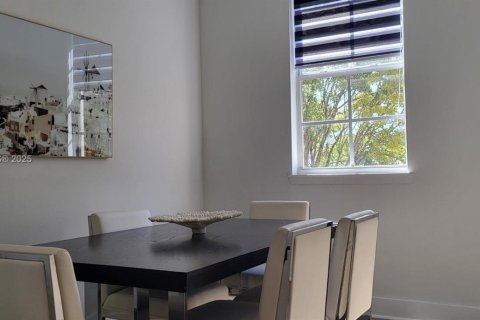 Copropriété à louer à Hallandale Beach, Floride: 3 chambres, 139.35 m2 № 1811616 - photo 9