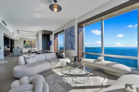 Copropriété à vendre à Miami, Floride: 3 chambres, 320.42 m2 № 2033956 - photo 2