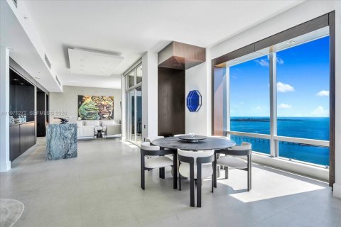 Copropriété à vendre à Miami, Floride: 3 chambres, 320.42 m2 № 2033956 - photo 3