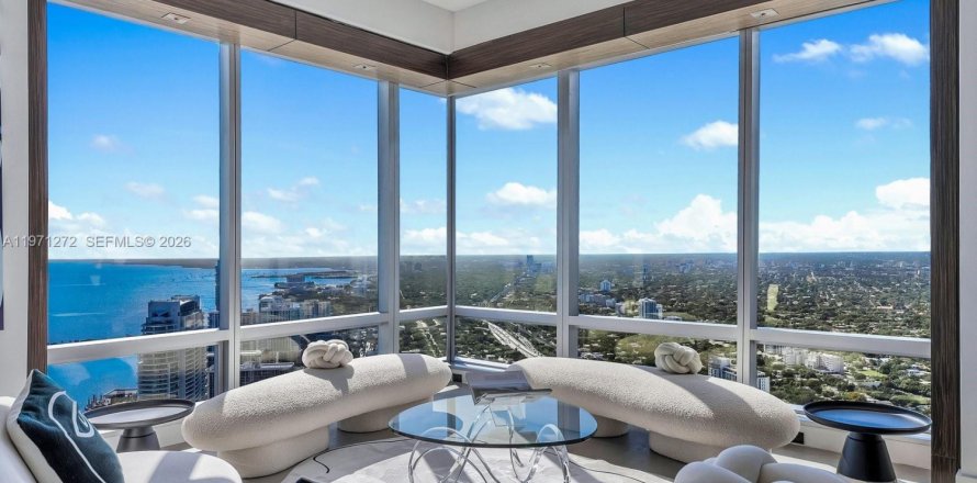 Condo à Miami, Floride, 3 chambres  № 2033956