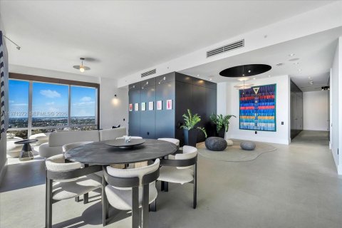 Copropriété à vendre à Miami, Floride: 3 chambres, 320.42 m2 № 2033956 - photo 4