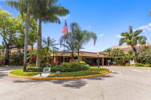 Condo in Sunrise, Florida, 1 bedroom  № 1973383 - photo 7