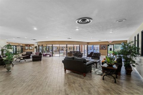 Condo in Sunrise, Florida, 1 bedroom  № 1973383 - photo 14