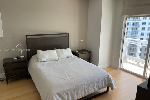 Condominio en venta en Miami, Florida, 1 dormitorio, 95.78 m2 № 2077081 - foto 11