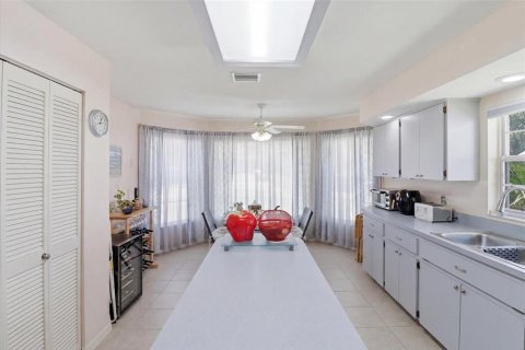 Casa en venta en Beverly Hills, Florida, 3 dormitorios, 156.73 m2 № 2259316 - foto 19