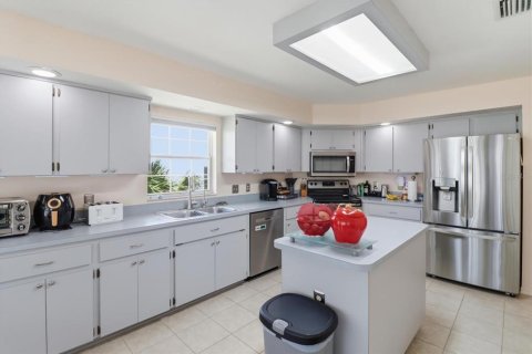 Casa en venta en Beverly Hills, Florida, 3 dormitorios, 156.73 m2 № 2259316 - foto 13