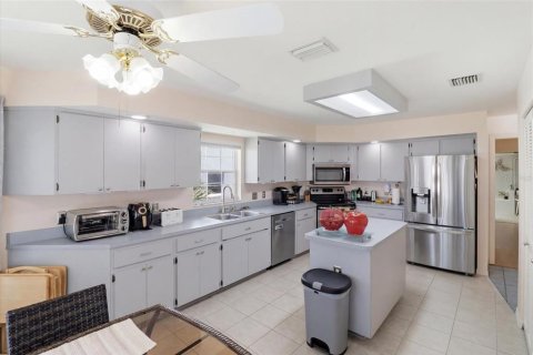 Casa en venta en Beverly Hills, Florida, 3 dormitorios, 156.73 m2 № 2259316 - foto 12
