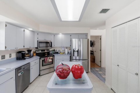Casa en venta en Beverly Hills, Florida, 3 dormitorios, 156.73 m2 № 2259316 - foto 14