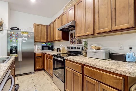 Touwnhouse à vendre à Davenport, Floride: 3 chambres, 157.19 m2 № 2151023 - photo 6