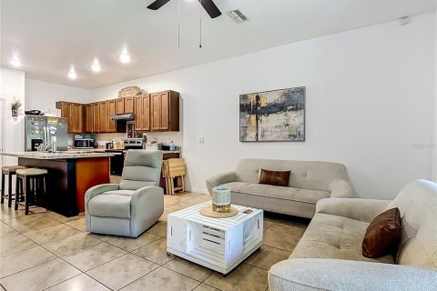 Touwnhouse à vendre à Davenport, Floride: 3 chambres, 157.19 m2 № 2151023 - photo 8