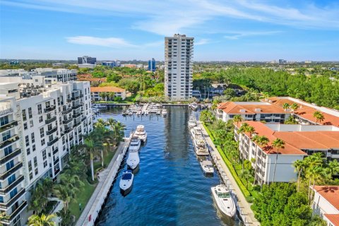 Condo in Fort Lauderdale, Florida, 2 bedrooms  № 2401278 - photo 2