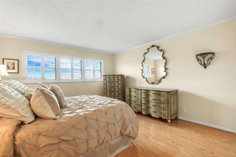 Condo in Fort Lauderdale, Florida, 2 bedrooms  № 2401278 - photo 22