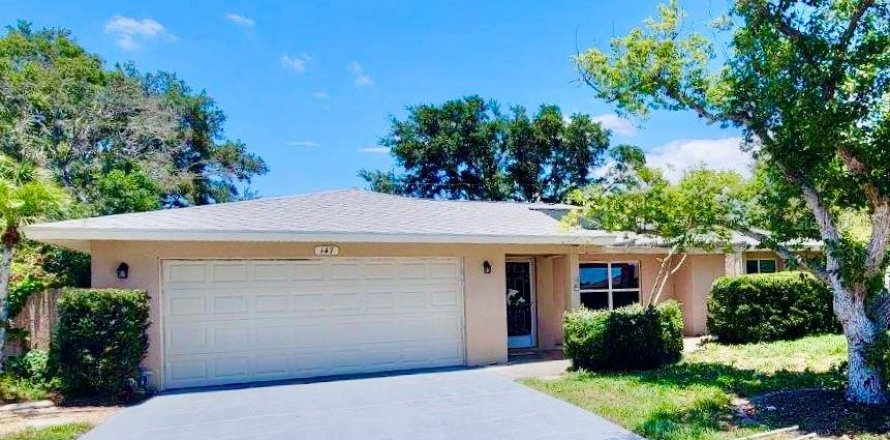 House in Venice, Florida 3 bedrooms, 178.56 sq.m. № 2279912